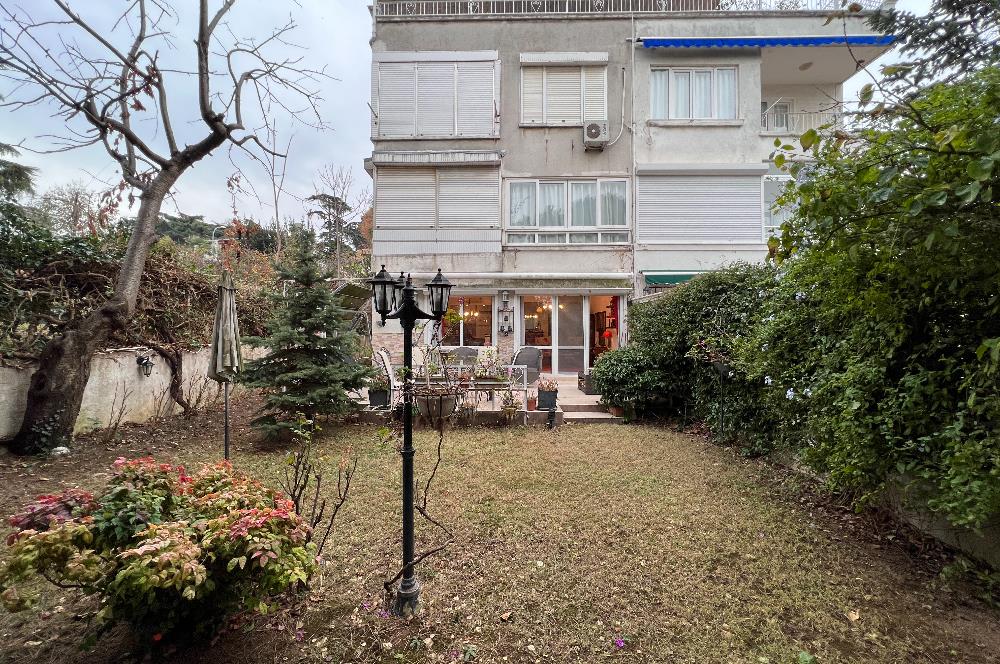 BÜYÜKADA'da YAZ DÖNEMİ AYLIK 2+1 98 M2 BAHÇE KATI KİRALIK DAİRE