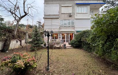 BÜYÜKADA'da YAZ DÖNEMİ AYLIK 2+1 98 M2 BAHÇE KATI KİRALIK DAİRE