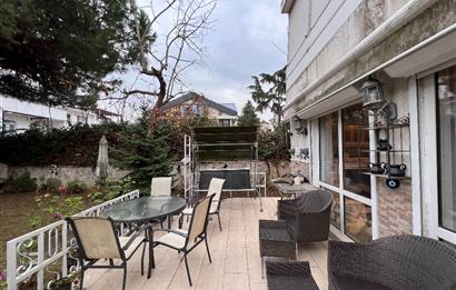 BÜYÜKADA'da YAZ DÖNEMİ AYLIK 2+1 98 M2 BAHÇE KATI KİRALIK DAİRE