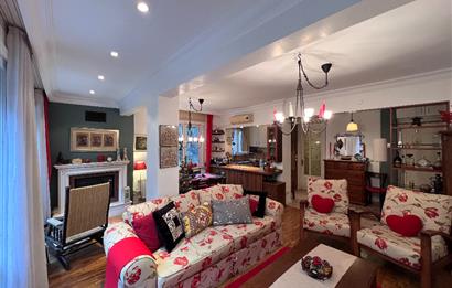 BÜYÜKADA'da YAZ DÖNEMİ AYLIK 2+1 98 M2 BAHÇE KATI KİRALIK DAİRE