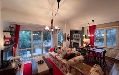 BÜYÜKADA'da YAZ DÖNEMİ AYLIK 2+1 98 M2 BAHÇE KATI KİRALIK DAİRE