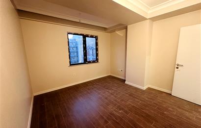 BAKIRKÖY MERKEZDE KAPALI OTOPARKLI SIFIR BİNADA SATILIK 3+1