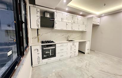 BAKIRKÖY MERKEZDE KAPALI OTOPARKLI SIFIR BİNADA SATILIK 3+1