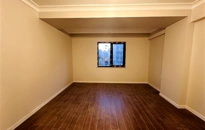 BAKIRKÖY MERKEZDE KAPALI OTOPARKLI SIFIR BİNADA SATILIK 3+1