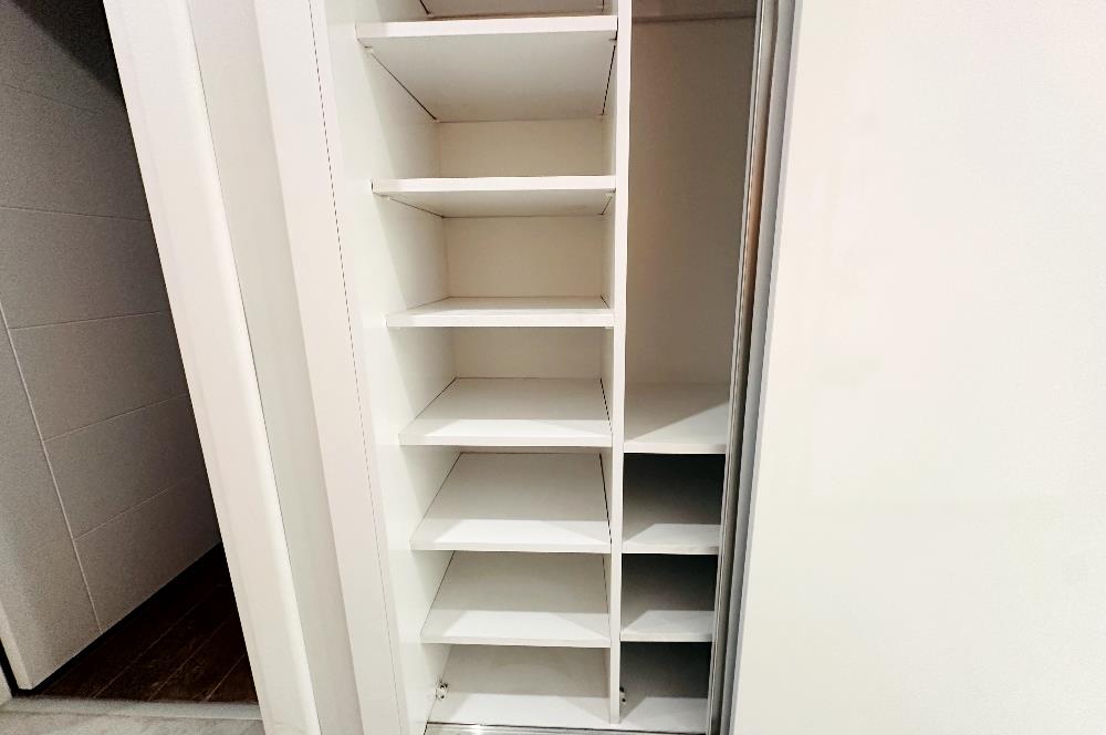 BAKIRKÖY MERKEZDE KAPALI OTOPARKLI SIFIR BİNADA SATILIK 3+1