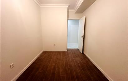 BAKIRKÖY MERKEZDE KAPALI OTOPARKLI SIFIR BİNADA SATILIK 3+1