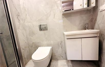 BAKIRKÖY MERKEZDE KAPALI OTOPARKLI SIFIR BİNADA SATILIK 3+1