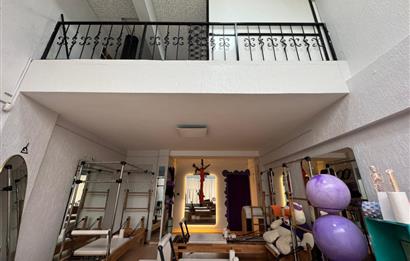 KARŞIYAKAAKSOY DA SATILIK BATAR KATLI  OFİS