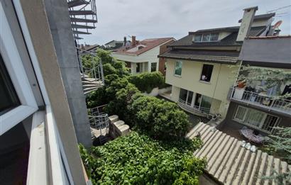 KOŞUYOLU CADDESİNDE NET 400 M2 OTOPARKLI BAHÇELİ KOMPLE BİNA