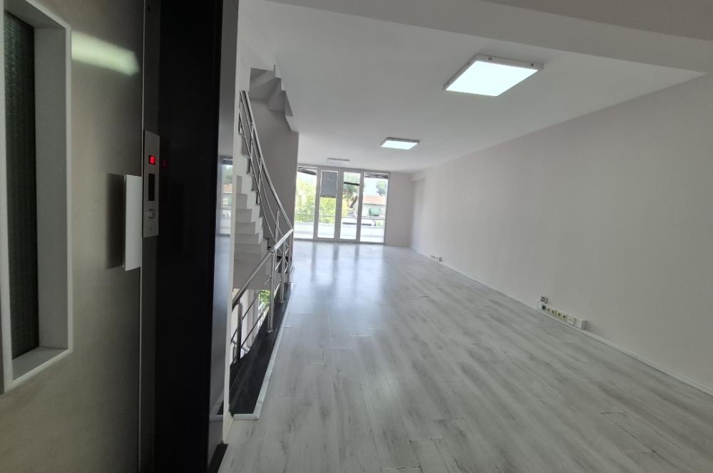 KOŞUYOLU CADDE ÜZERİ, BOŞ, NET 400 M2 KOMPLE BİNA OTOPARKLI