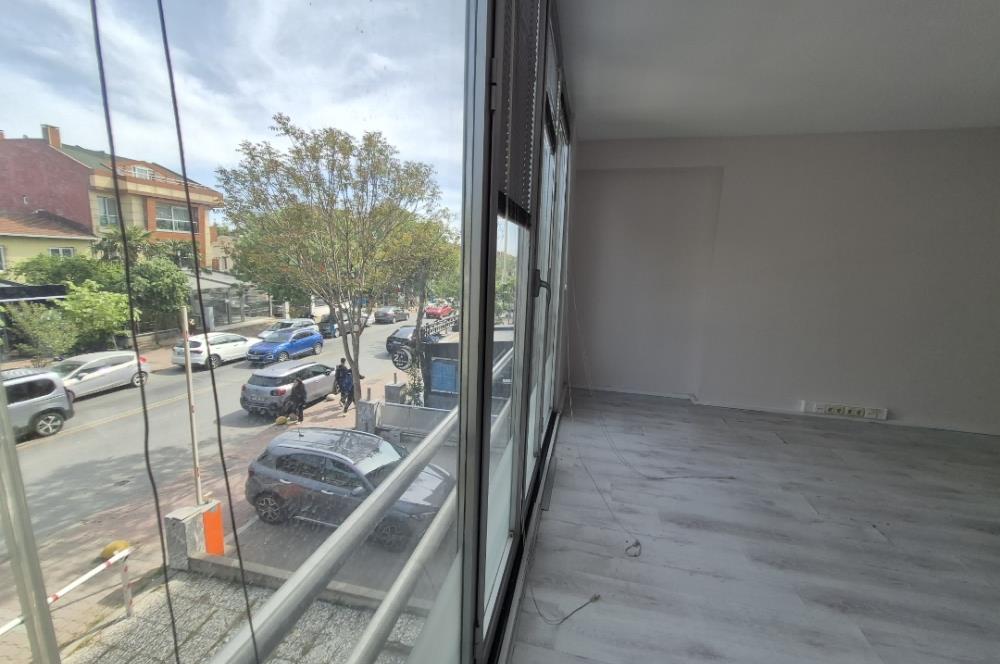 KOŞUYOLU CADDESİNDE NET 400 M2 OTOPARKLI BAHÇELİ KOMPLE BİNA