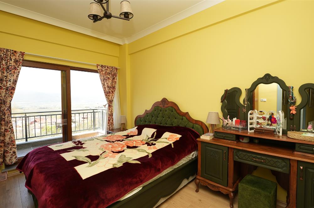 C21 Cius; TarihiYeniGürle Manzaralı Satılık Bahçeli Müstakil 4+1