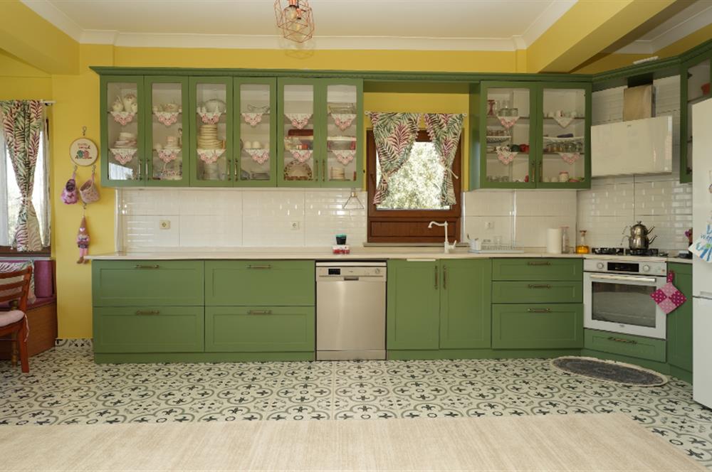 C21 Cius; TarihiYeniGürle Manzaralı Satılık Bahçeli Müstakil 4+1