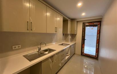 KÜÇÜKYALIDA SIFIR BİNADA TERASLI, AYRI MUTFAKLI LÜKS 2+1!