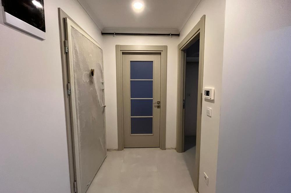 KÜÇÜKYALIDA SIFIR BİNADA TERASLI, AYRI MUTFAKLI LÜKS 2+1!