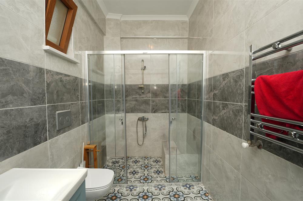 C21 Cius; TarihiYeniGürle Manzaralı Satılık Bahçeli Müstakil 4+1