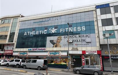 Çekmeköy Şahinbey caddesinde Kiralık 750 m² Plaza Katı ve Ofis