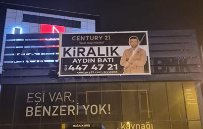 MALTEPE'DE E-5 YANYOL ÜZERİ HARİKA KONUMDA KİRALIK DÜKKAN