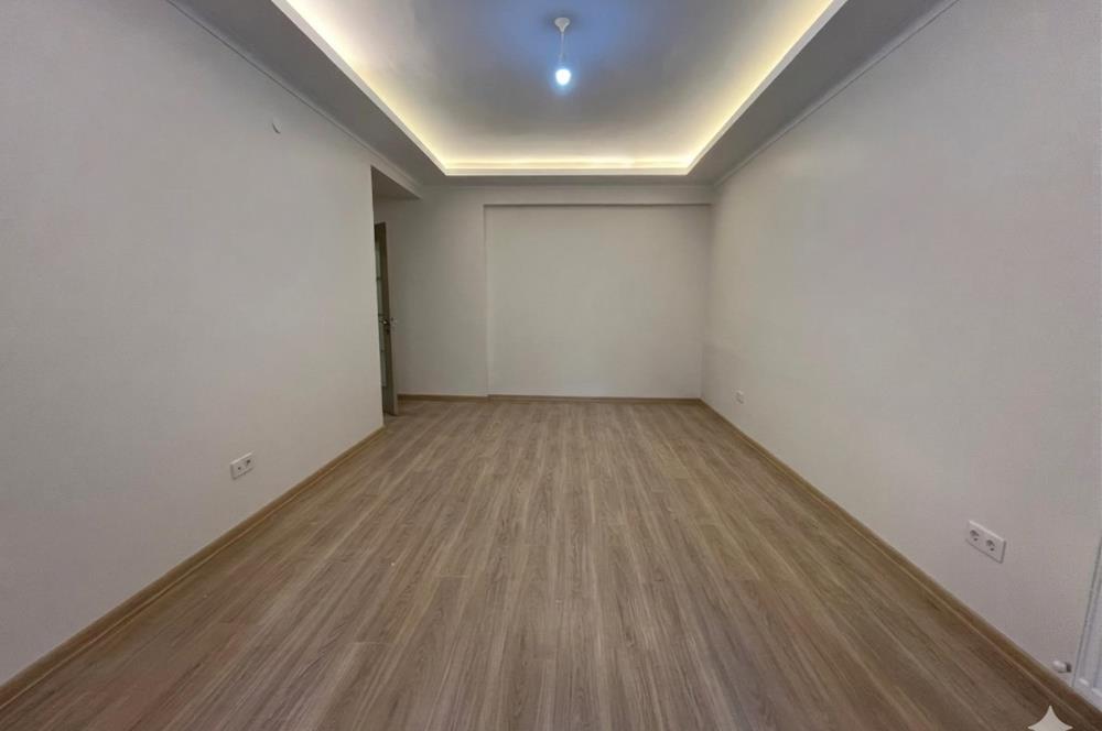 KÜÇÜKYALIDA SIFIR BİNADA TERASLI, AYRI MUTFAKLI LÜKS 2+1!