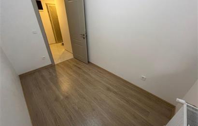 KÜÇÜKYALIDA SIFIR BİNADA TERASLI, AYRI MUTFAKLI LÜKS 2+1!