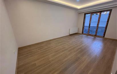 KÜÇÜKYALIDA SIFIR BİNADA TERASLI, AYRI MUTFAKLI LÜKS 2+1!