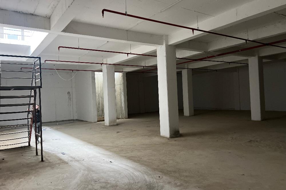 Yalova Kirazlı Sanayi Sitesi 1200 M2 Kiralık Üretim-Depo Alanı