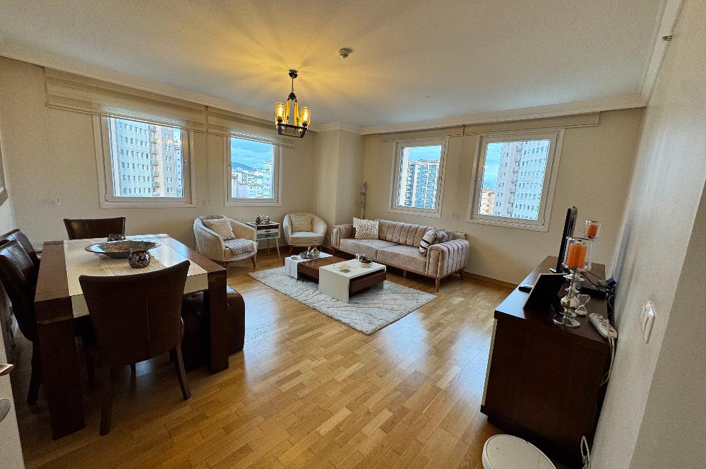 BAYTUR KONUTLARI'NDA HAVUZ MANZARALI YABANCIYA SATIŞA UYGUN 3+1