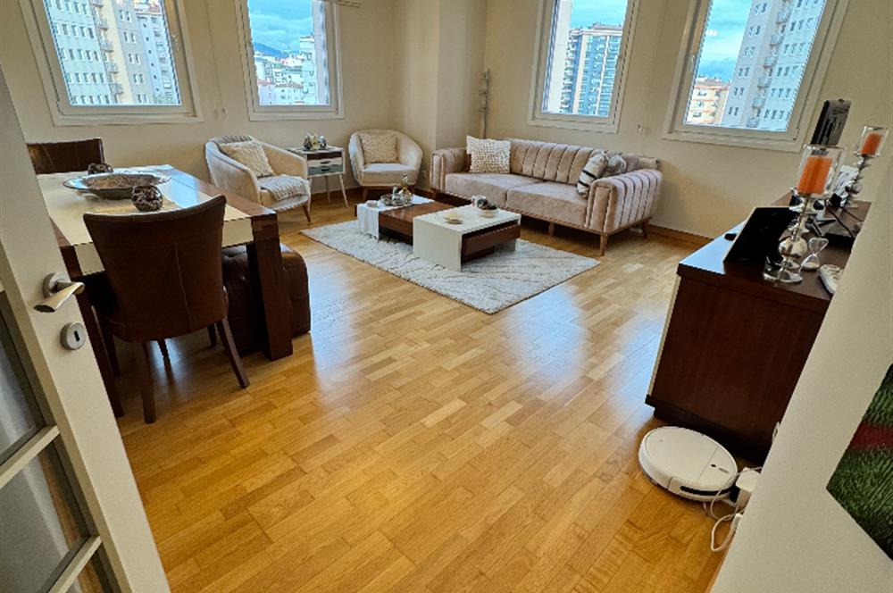 BAYTUR KONUTLARI'NDA HAVUZ MANZARALI YABANCIYA SATIŞA UYGUN 3+1