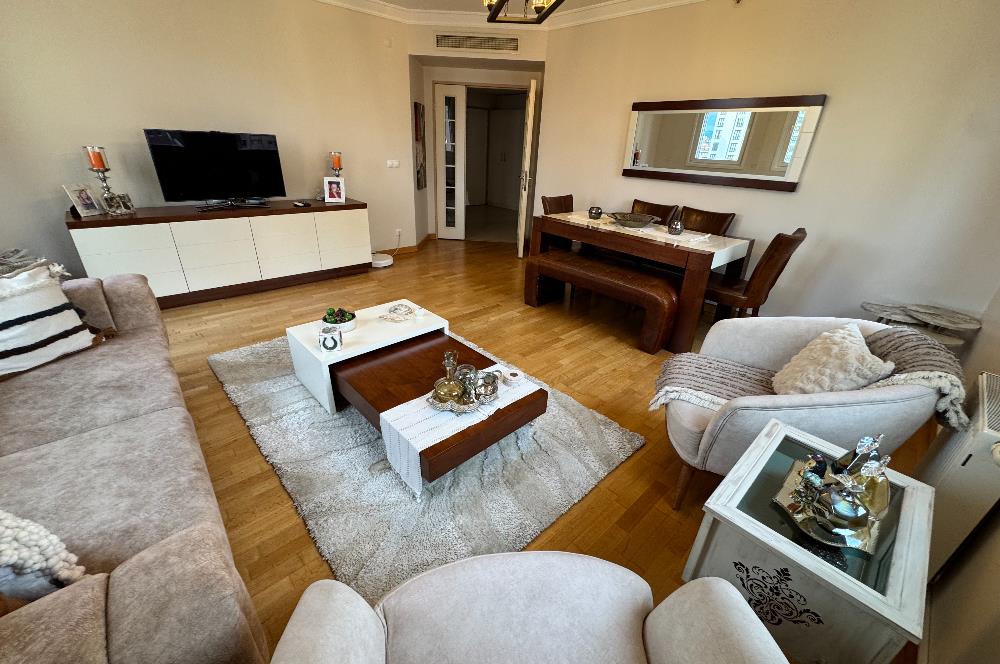 BAYTUR KONUTLARI'NDA HAVUZ MANZARALI YABANCIYA SATIŞA UYGUN 3+1