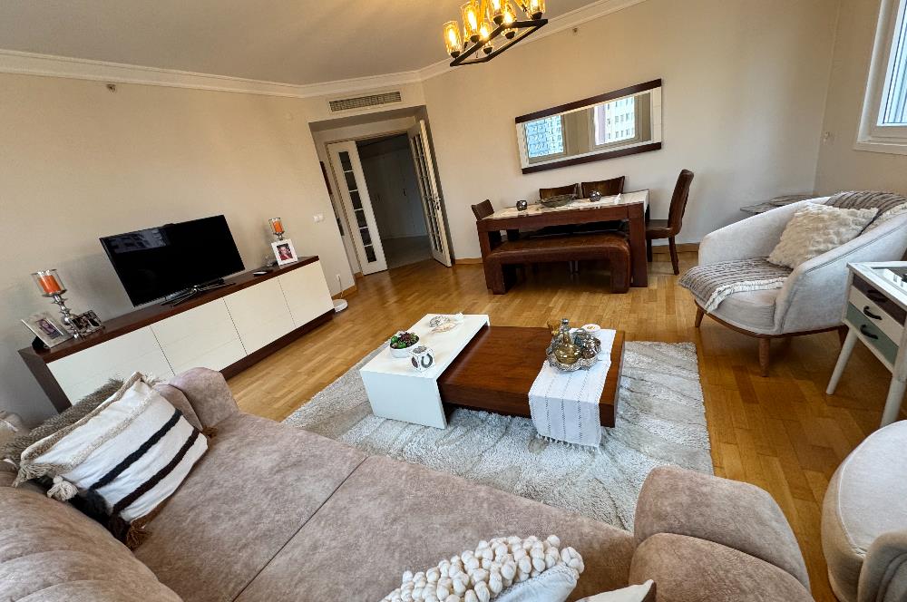 BAYTUR KONUTLARI'NDA HAVUZ MANZARALI YABANCIYA SATIŞA UYGUN 3+1