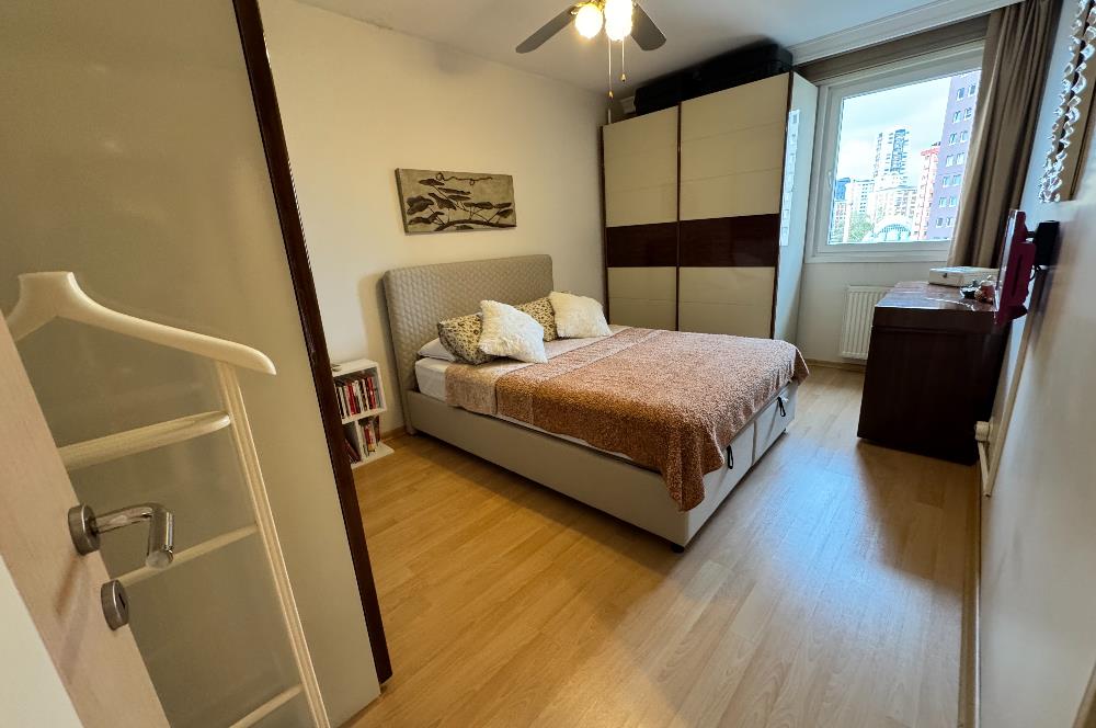 BAYTUR KONUTLARI'NDA HAVUZ MANZARALI YABANCIYA SATIŞA UYGUN 3+1