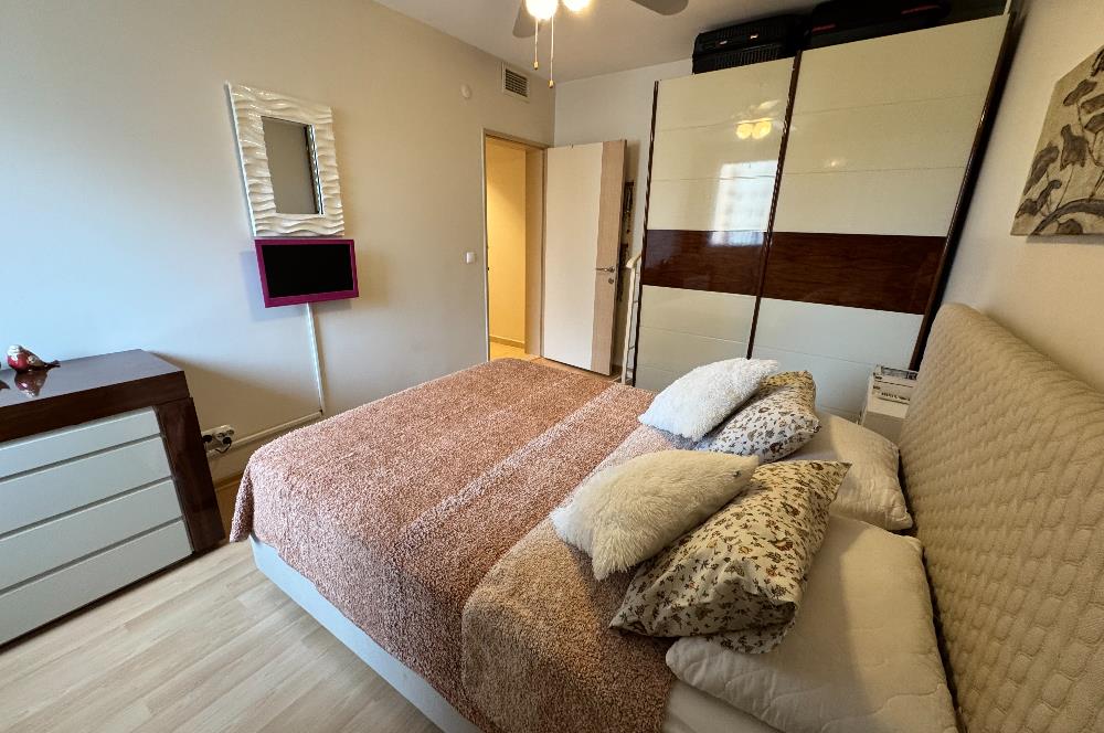 BAYTUR KONUTLARI'NDA HAVUZ MANZARALI YABANCIYA SATIŞA UYGUN 3+1