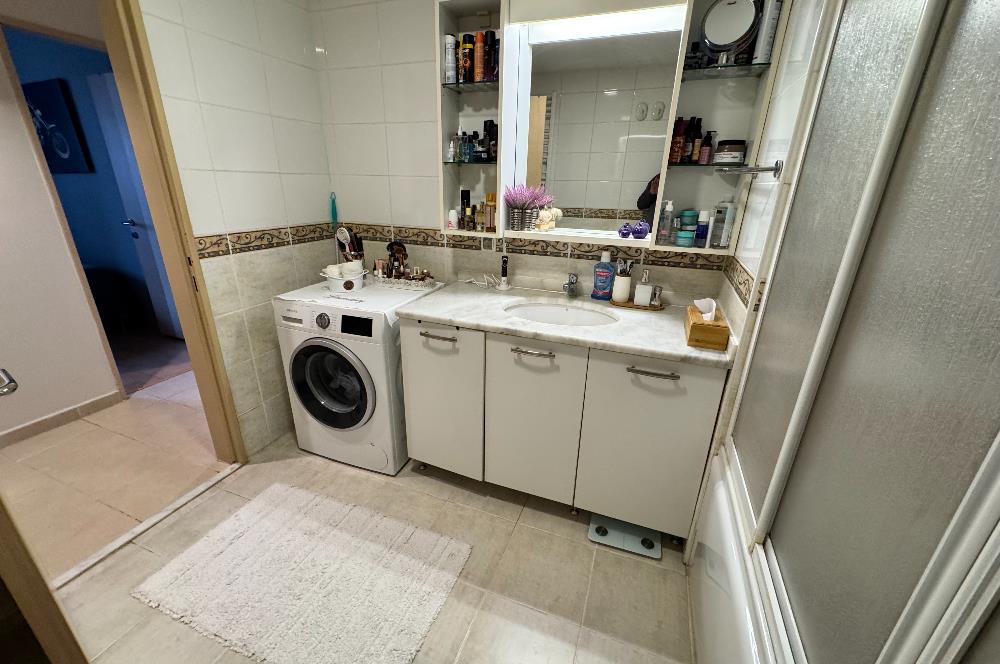 BAYTUR KONUTLARI'NDA HAVUZ MANZARALI YABANCIYA SATIŞA UYGUN 3+1