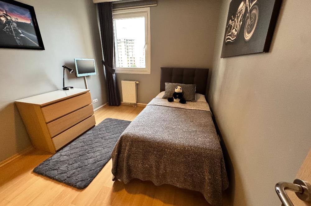 BAYTUR KONUTLARI'NDA HAVUZ MANZARALI YABANCIYA SATIŞA UYGUN 3+1