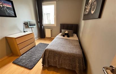 BAYTUR KONUTLARI'NDA HAVUZ MANZARALI YABANCIYA SATIŞA UYGUN 3+1