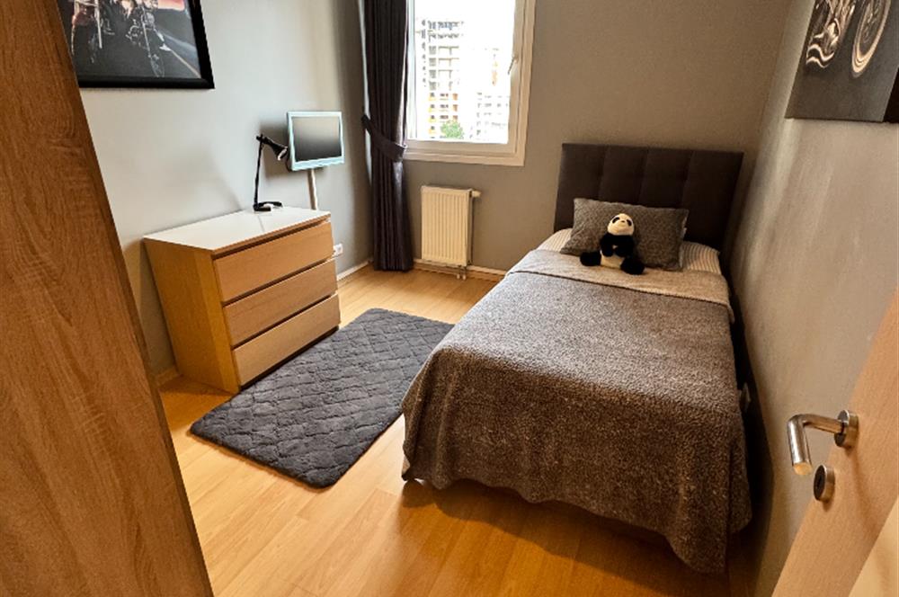 BAYTUR KONUTLARI'NDA HAVUZ MANZARALI YABANCIYA SATIŞA UYGUN 3+1