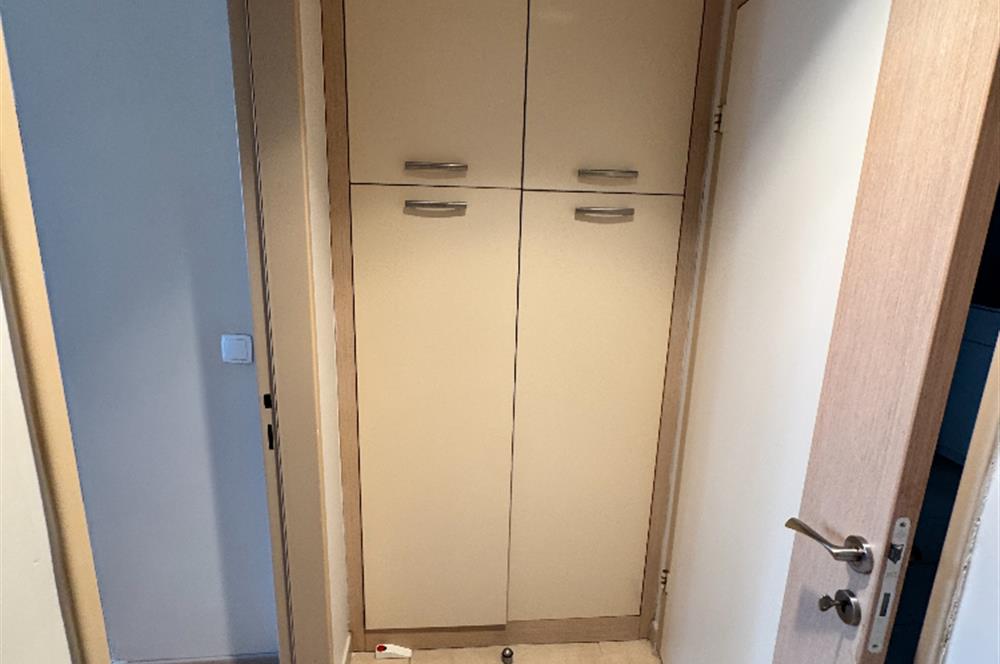 BAYTUR KONUTLARI'NDA HAVUZ MANZARALI YABANCIYA SATIŞA UYGUN 3+1