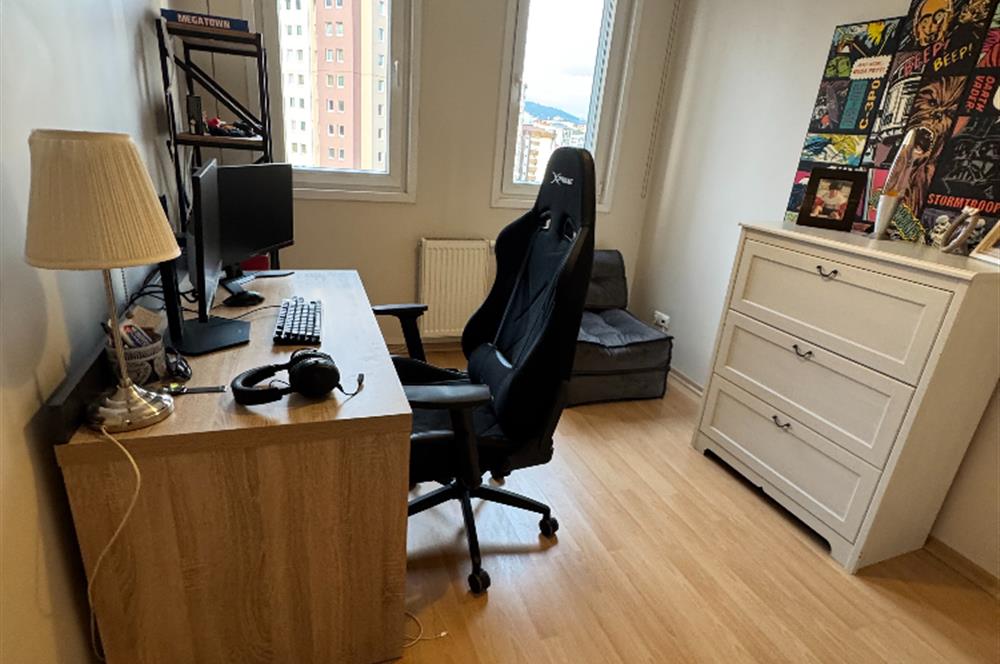 BAYTUR KONUTLARI'NDA HAVUZ MANZARALI YABANCIYA SATIŞA UYGUN 3+1