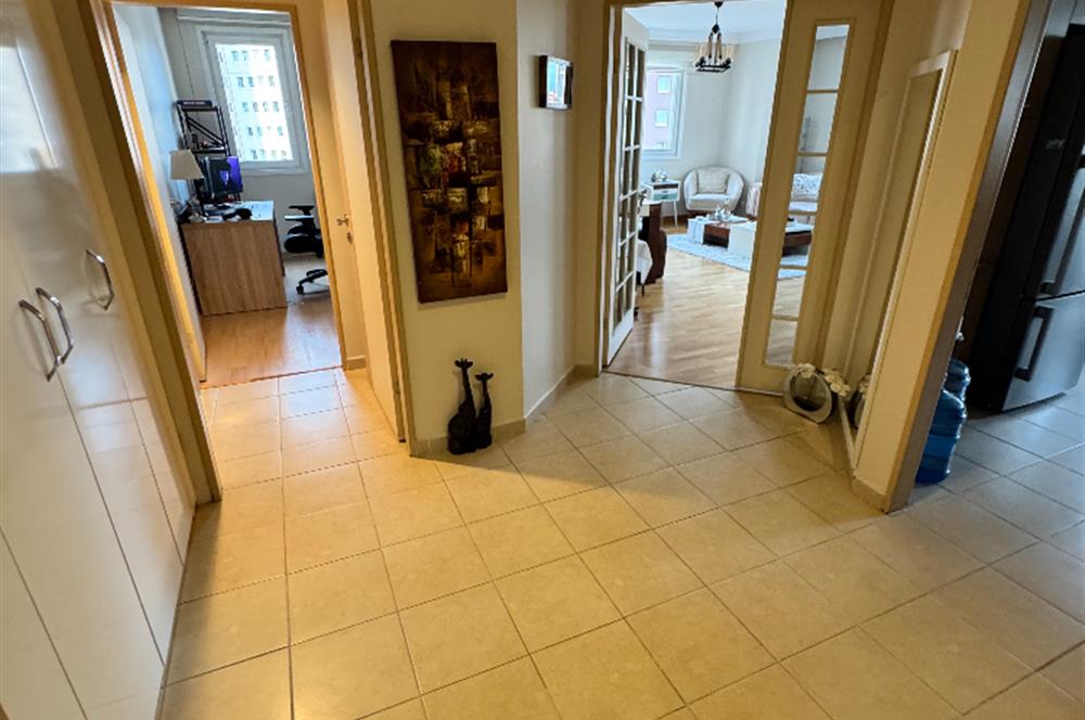 BAYTUR KONUTLARI'NDA HAVUZ MANZARALI YABANCIYA SATIŞA UYGUN 3+1