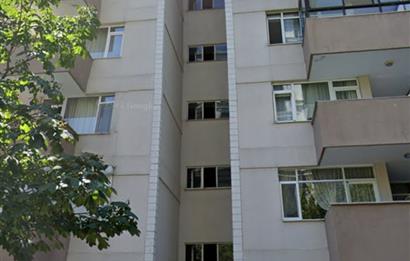 ŞENESENEVLERİN EN GÜZEL SOKAĞINDA 3+1 ARA KAT OTOPARKLI DAİRE