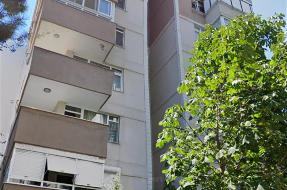 ŞENESENEVLERİN EN GÜZEL SOKAĞINDA 3+1 ARA KAT OTOPARKLI DAİRE