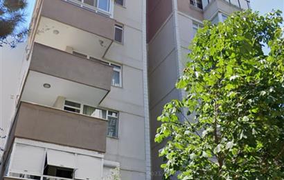 ŞENESENEVLERİN EN GÜZEL SOKAĞINDA 3+1 ARA KAT OTOPARKLI DAİRE