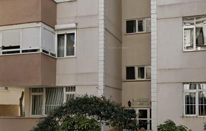 ŞENESENEVLERİN EN GÜZEL SOKAĞINDA 3+1 ARA KAT OTOPARKLI DAİRE