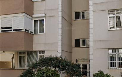 ŞENESENEVLERİN EN GÜZEL SOKAĞINDA 3+1 ARA KAT OTOPARKLI DAİRE