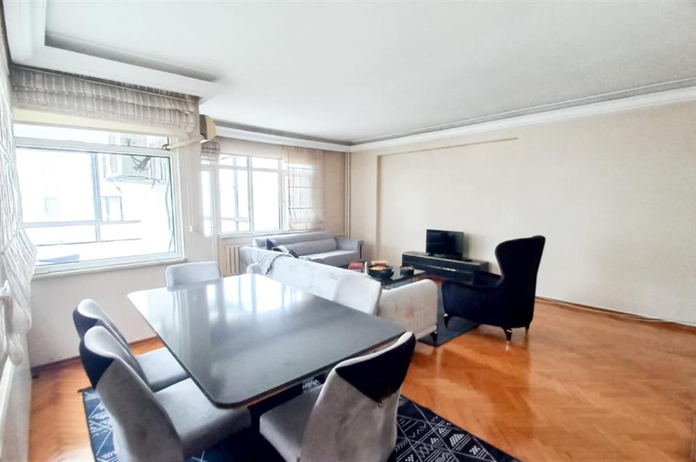 ŞENESENEVLERİN EN GÜZEL SOKAĞINDA 3+1 ARA KAT OTOPARKLI DAİRE