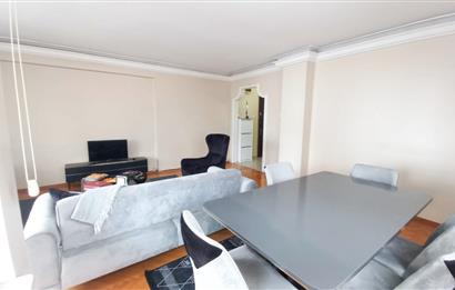 ŞENESENEVLERİN EN GÜZEL SOKAĞINDA 3+1 ARA KAT OTOPARKLI DAİRE