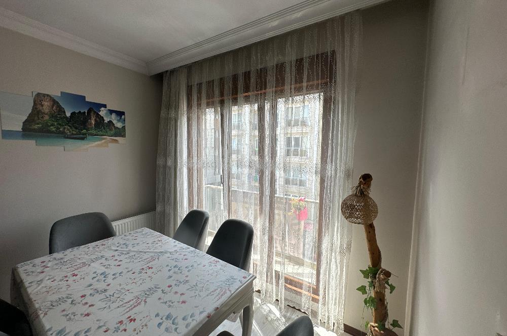 Ümraniye Armağan Evler'de Satılık 2+1 Balkonlu Daire