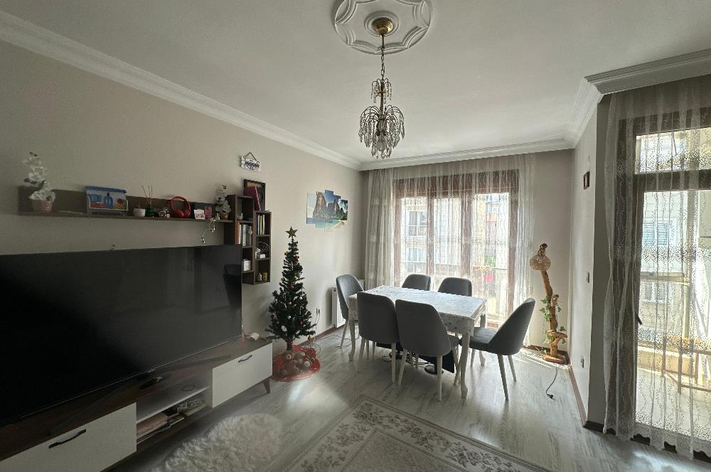 Ümraniye Armağan Evler'de Satılık 2+1 Balkonlu Daire