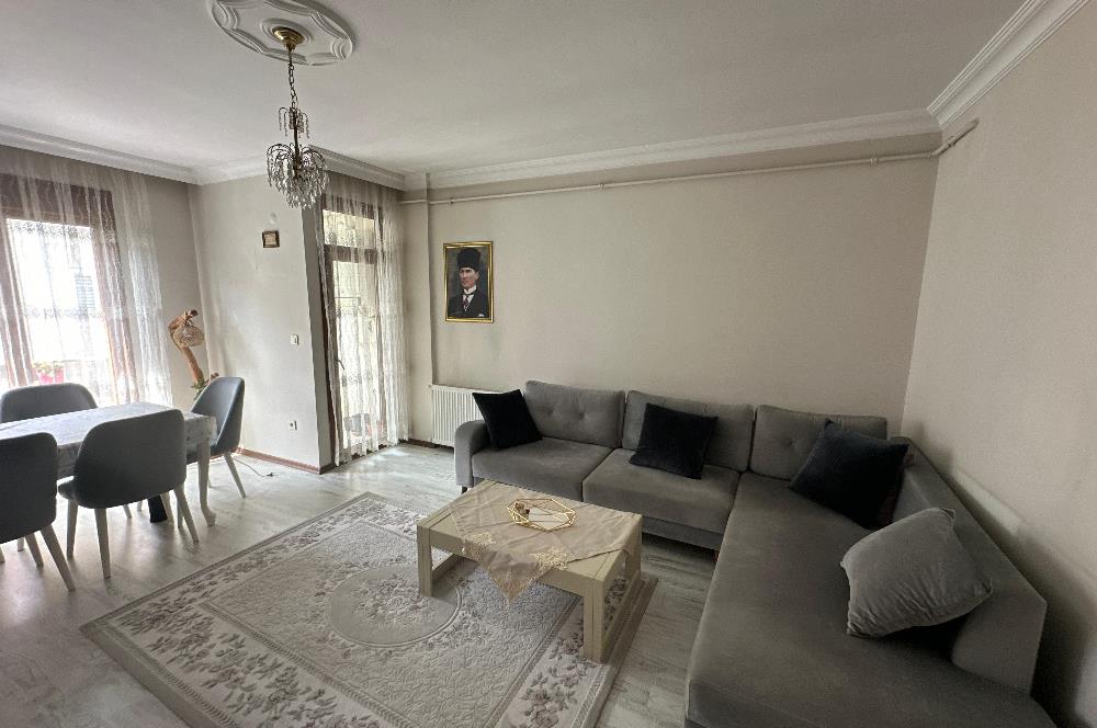 Ümraniye Armağan Evler'de Satılık 2+1 Balkonlu Daire