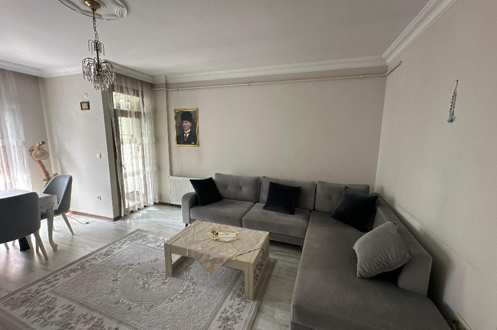 Ümraniye Armağan Evler'de Satılık 2+1 Balkonlu Daire